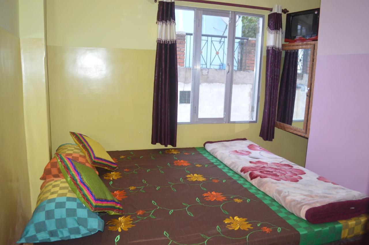 Azure Family Paying Guest House Varanasi Exterior foto