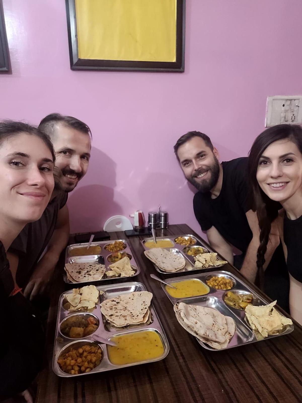 Azure Family Paying Guest House Varanasi Exterior foto
